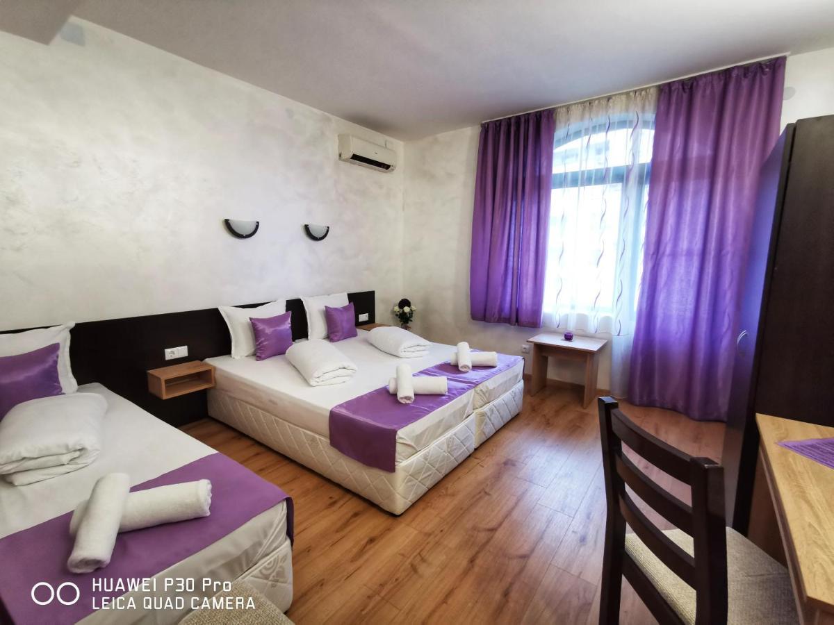 Hotel Swiss Shumen Exterior photo