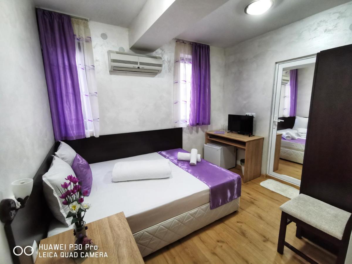 Hotel Swiss Shumen Exterior photo